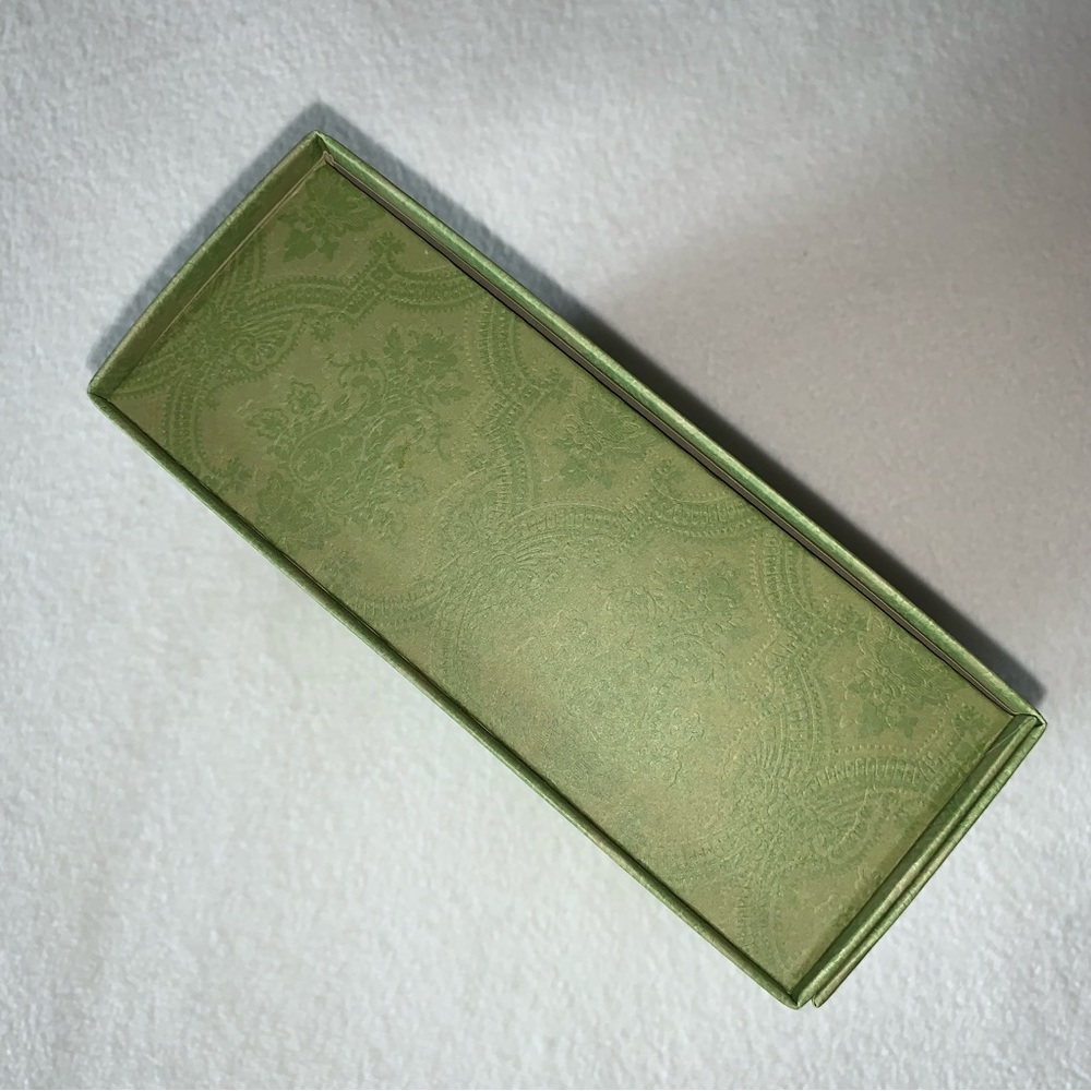 NEW! GUCCI Gift Box with Magnetic Flap Closure, GORGEOUS - Picture 5 of 16